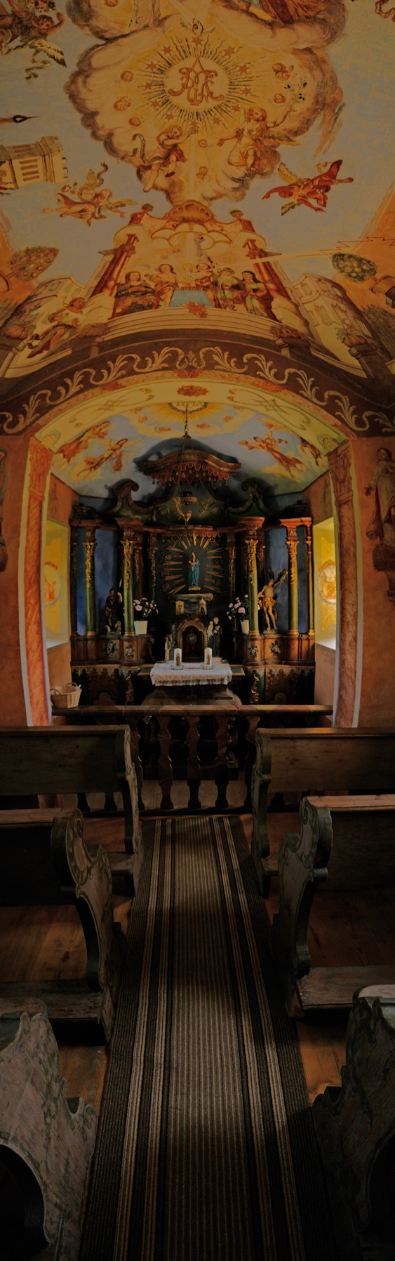 Kapelle auf dem Trojerhof, Altar